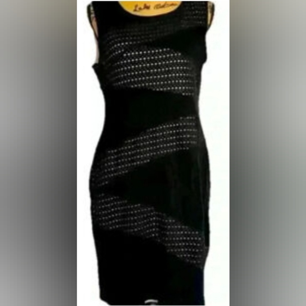 Calvin Klein sleeveless sheath Black dress. NWOT. SIZE Medium